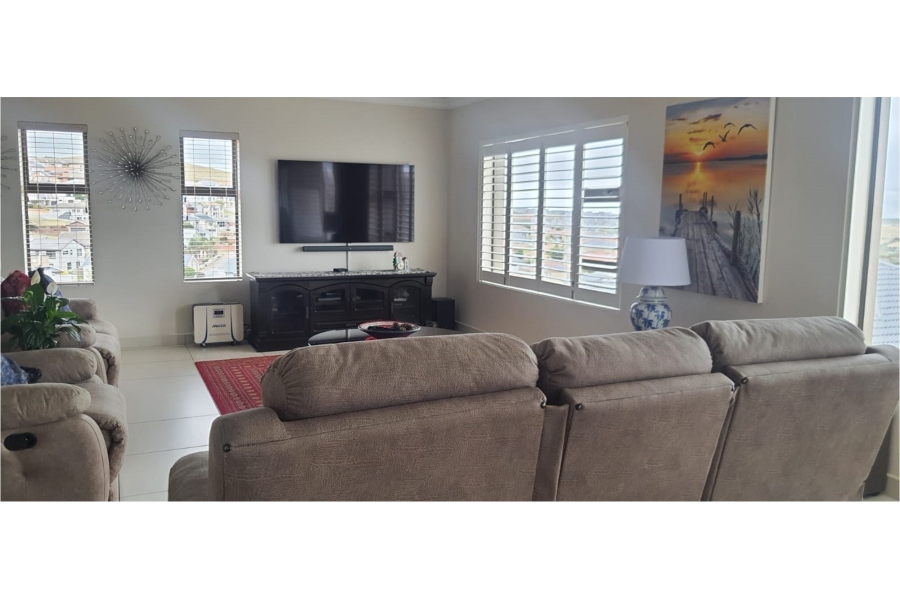 4 Bedroom Property for Sale in Monte Christo Western Cape